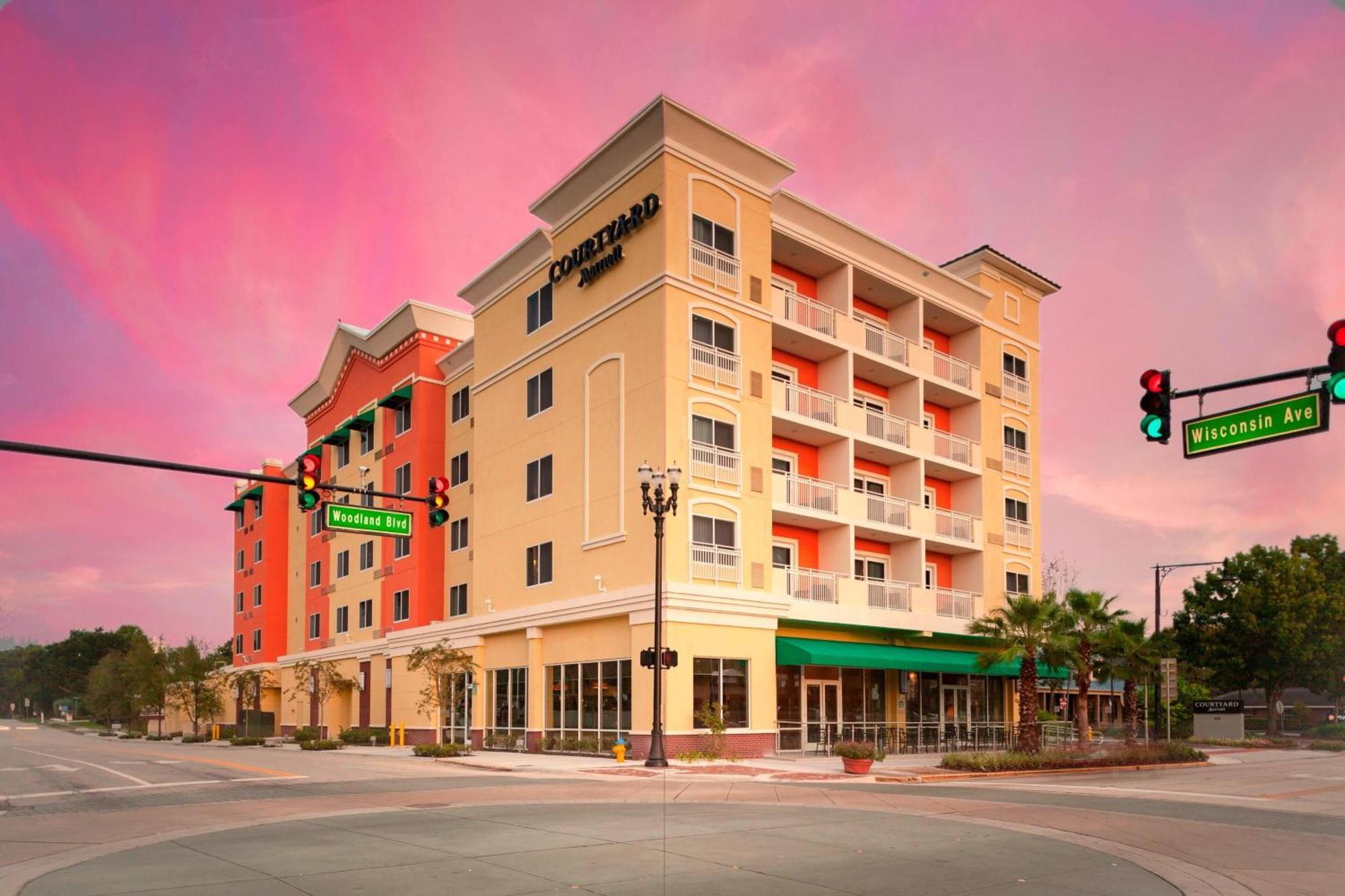 Courtyard By Marriott Deland Historic Downtown Hotel Eksteriør billede