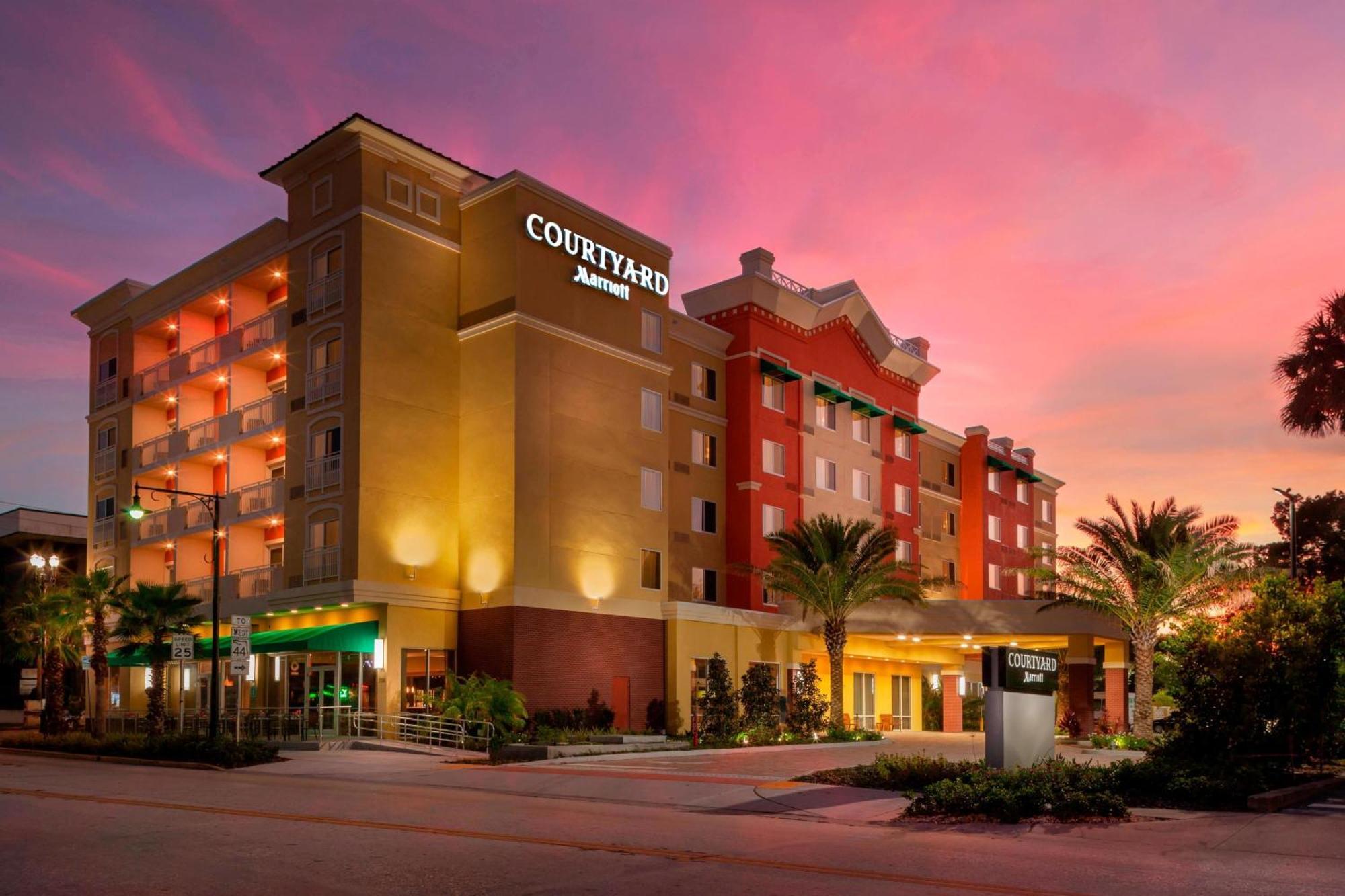 Courtyard By Marriott Deland Historic Downtown Hotel Eksteriør billede