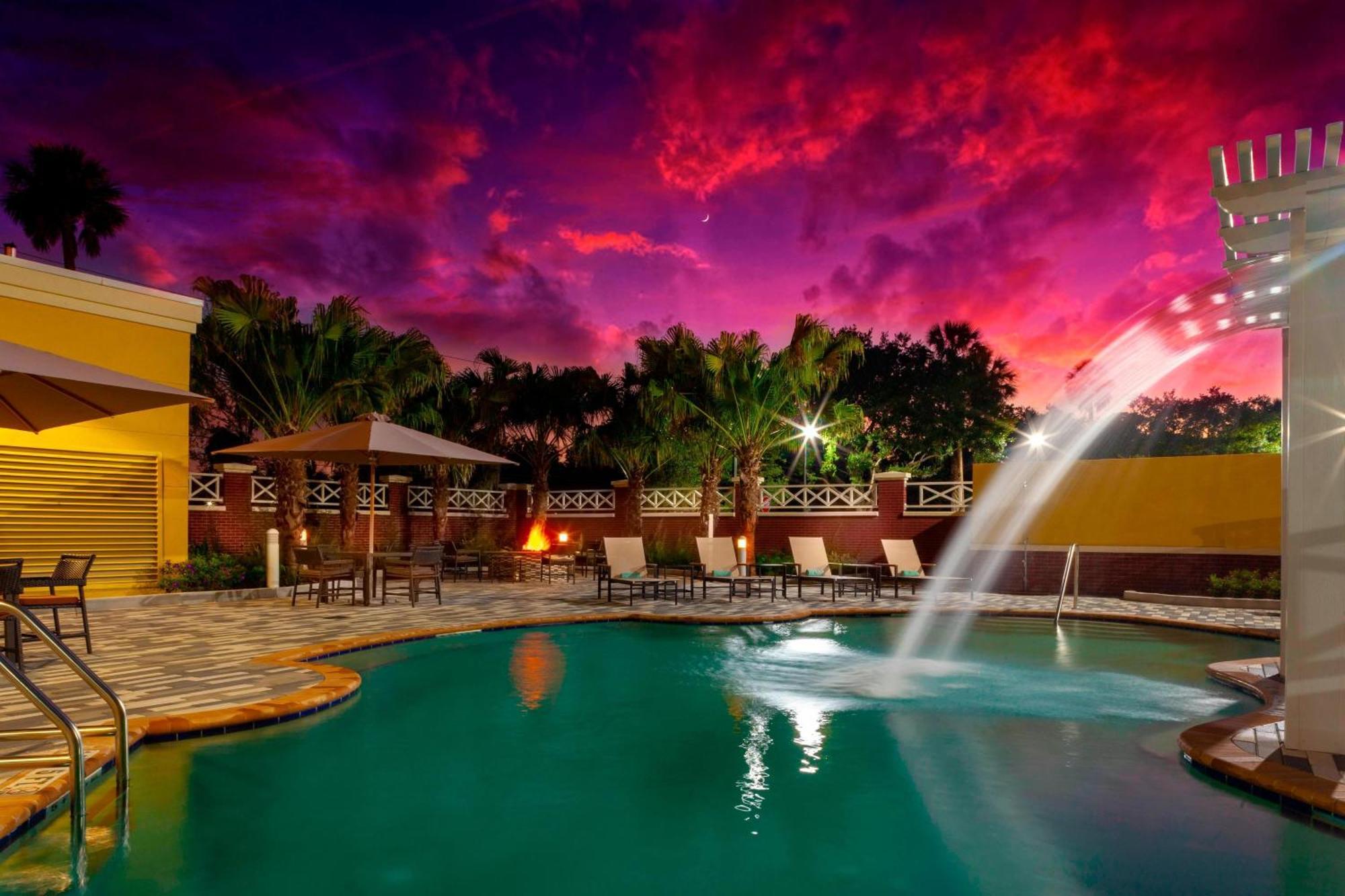 Courtyard By Marriott Deland Historic Downtown Hotel Eksteriør billede